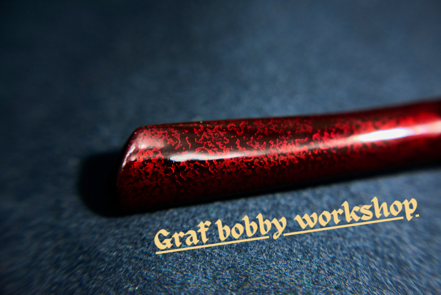Red/Green Gem Sand Ebonite/Ebony Dorsal Fin Fountain Pen Barrel