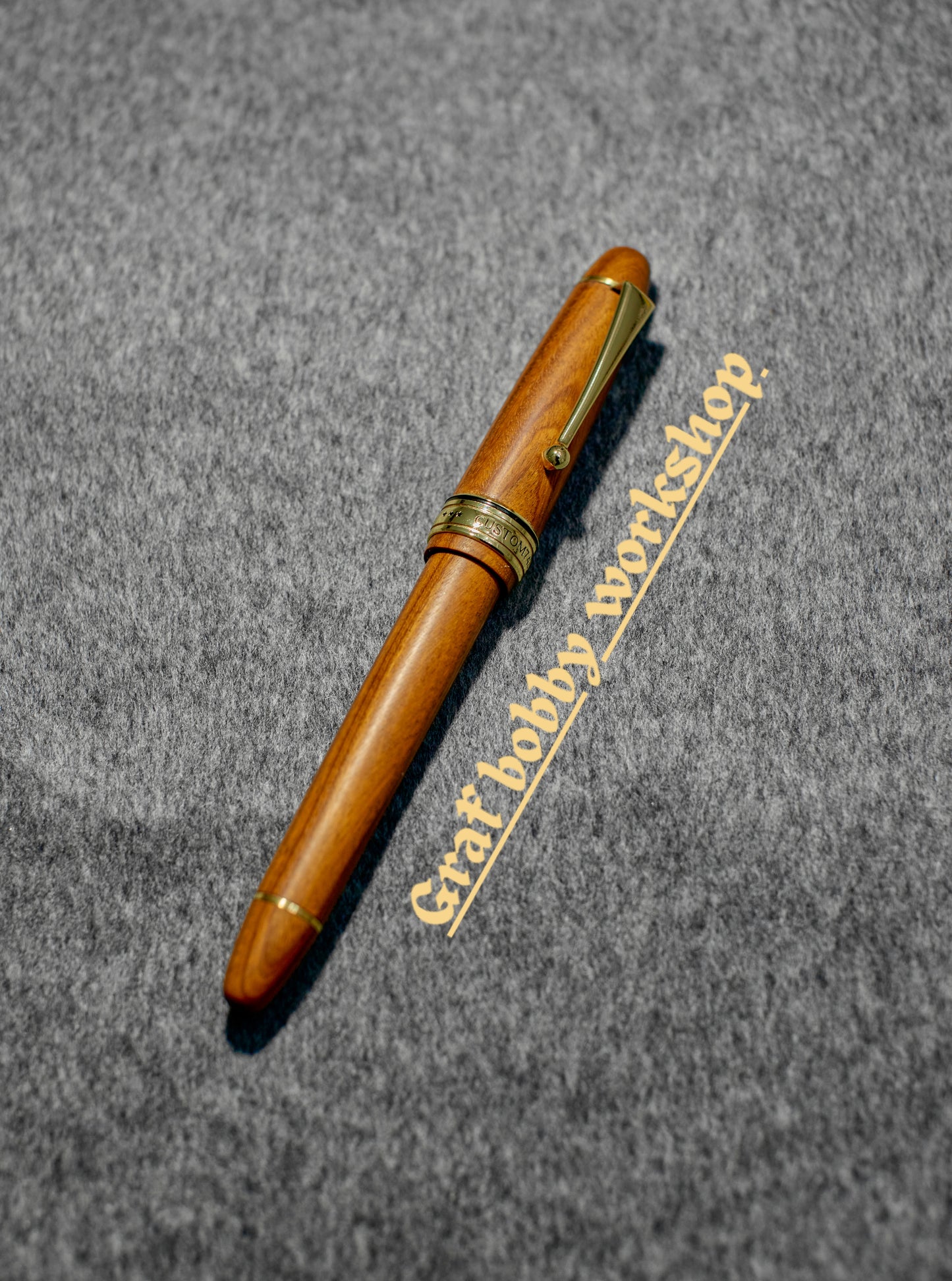 "Green Serenade"（made from Guaiacum sanctum）